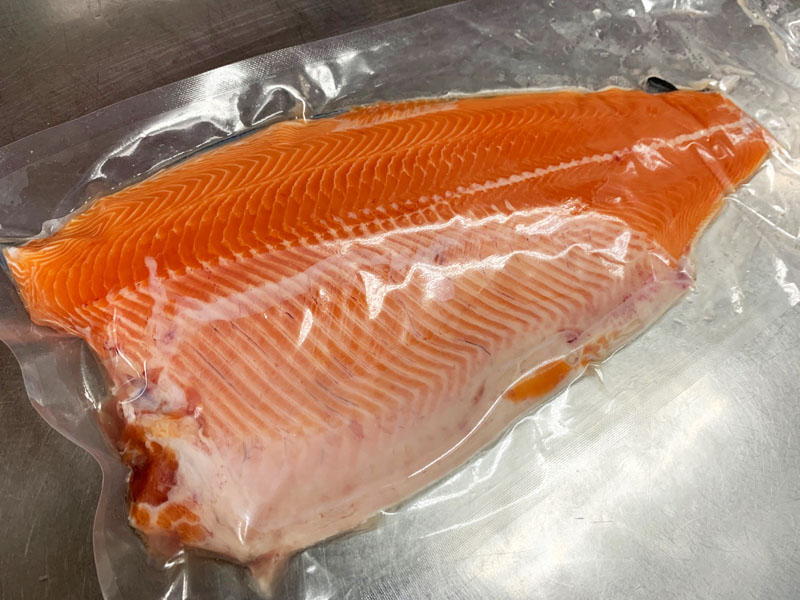 旬な食材　みやぎサーモン（銀ざけ・刺身用）